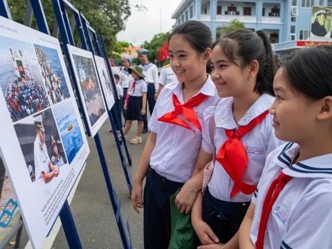 Lần đầu tiên công bố nhiều tài liệu về Hoàng Sa, Trường Sa trong Phông lưu trữ Quốc gia Việt Nam