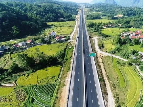 Tháo gỡ khó khăn 4 dự án giao thông trọng điểm
