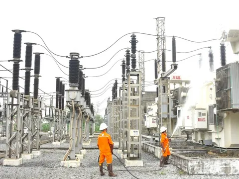 EVNHANOI: Đảm bảo vận hành lưới điện an toàn trong mùa hè 2025