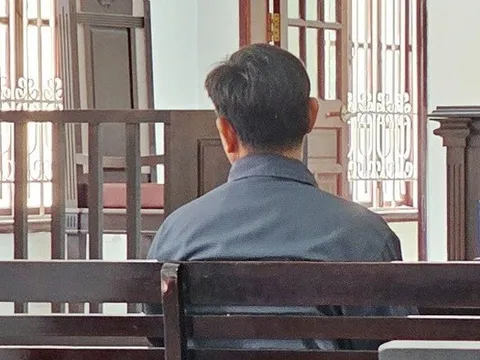 Án tù cho người đàn ông dâm ô thiếu nữ 15 tuổi