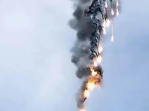 Phòng không Nga bắn hạ tiêm kích F-16 Ukraine tại vùng Sumy