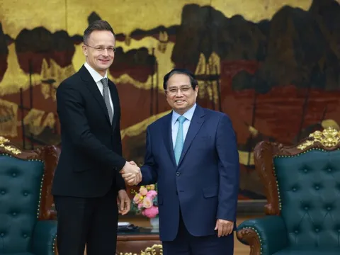 Hungary sẵn sàng giúp Việt Nam đào tạo 1.000 chuyên gia vận hành điện hạt nhân