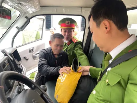 Công an giúp ông lão đi lạc hơn 150km trở về nhà