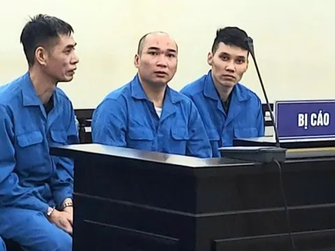 Án tù cho thợ kim hoàn chế dây chuyền vàng giả, chiếm đoạt tiền của nhiều cửa hàng
