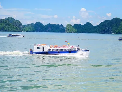 Giao thông thuận lợi, Cát Bà bứt phá du lịch bốn mùa
