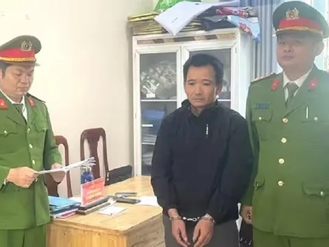 Khởi tố "yêu râu xanh" hiếp dâm 2 chị em ruột