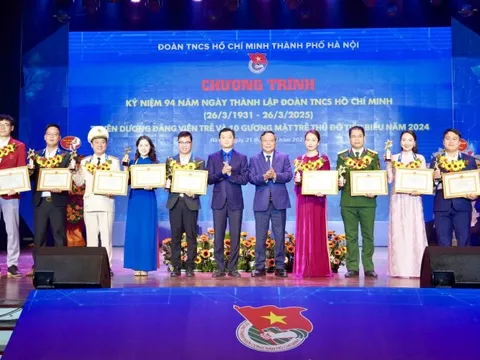 Tuyên dương 91 đảng viên trẻ và 10 gương mặt trẻ Thủ đô tiêu biểu năm 2024