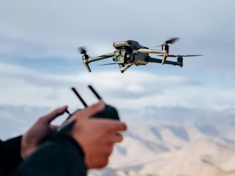Đề xuất cấm tuyệt đối nồng độ cồn đối với người điều khiển flycam