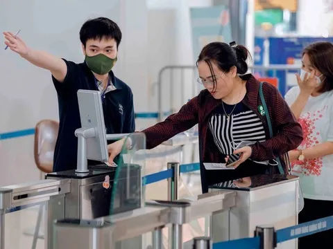Triển khai ứng dụng công nghệ sinh trắc học, VNeID tại các cảng hàng không