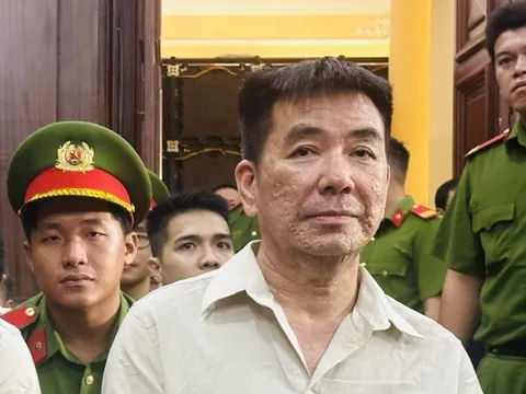 Cựu Chủ tịch Công ty Trung Hậu 68 khai phải vay mượn tiền để duy trì doanh nghiệp