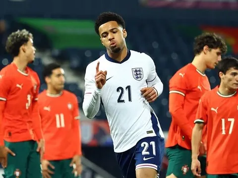 Sao trẻ của Arsenal có màn ra mắt ấn tượng cho U21 Anh