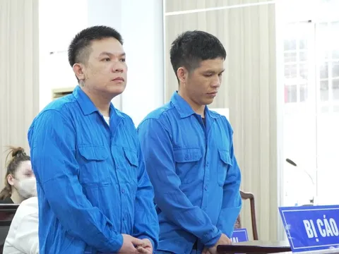 Hai tên trộm chuyên nghiệp sa lưới vì một chiếc đồng hồ