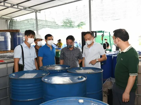 Bí mật động trời với hàng tấn ma tuý trong xưởng nuôi cá cảnh