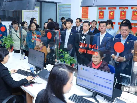 Hà Nội giao thêm quyền cho Giám đốc Trung tâm phục vụ hành chính công