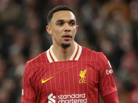 Liverpool sắp kiếm được hàng triệu đô từ Alexander-Arnold