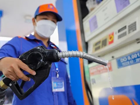 Bản tin 27/3: Dự báo giá xăng có thể tiếp tục tăng khoảng 300 đồng mỗi lít