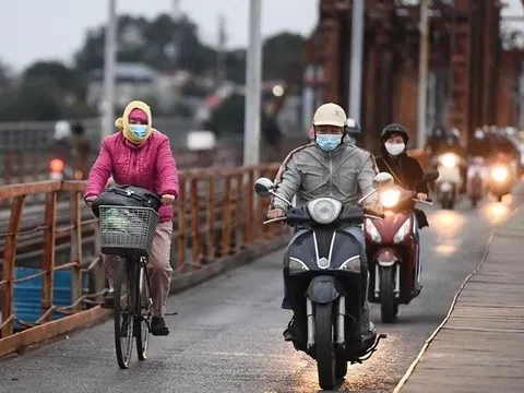 Không khí lạnh tràn về miền Bắc, trời chuyển rét