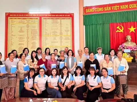 Đoàn công tác Hội LHPN Hà Nội học tập, trao đổi kinh nghiệm xây dựng nông thôn mới tại các tỉnh miền Tây Nam Bộ