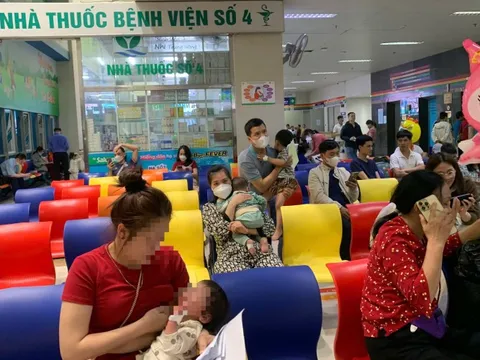 Chỉ chuyển tuyến ca mắc sởi nặng đến Bệnh viện Nhi Trung ương