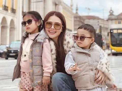 Phanh Lee sang chảnh cùng "thế lực nhí", xuất ngoại như đi chợ