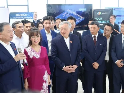Tổng Bí thư Tô Lâm tham quan Công viên phầm mềm số 2 ở Đà Nẵng