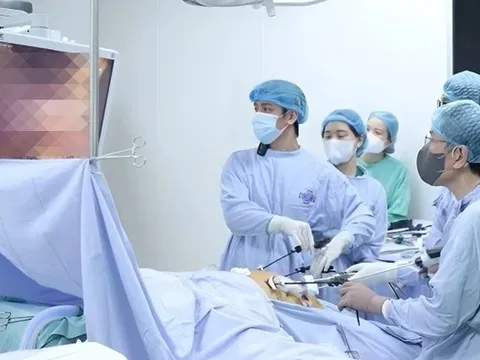 Tin vào thuốc nam, nhiều bệnh nhân ung thư đánh mất cơ hội sống