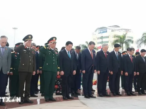 Tổng Bí thư Tô Lâm dâng hương tưởng niệm các Anh hùng liệt sỹ tại Đà Nẵng
