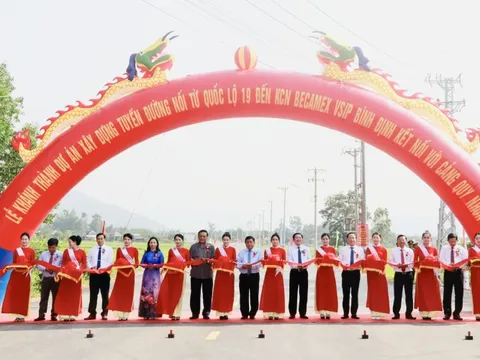 Khánh thành các công trình trọng điểm, phát triển hành lang kinh tế tỉnh Bình Định
