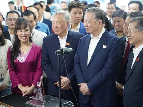 Tổng Bí thư Tô Lâm thăm vào ngày khai giảng khóa học đầu tiên, Ngân hàng Số Vikki và Đà Nẵng hợp tác phát triển nhân lực ngành bán dẫn và trí tuệ nhân tạo