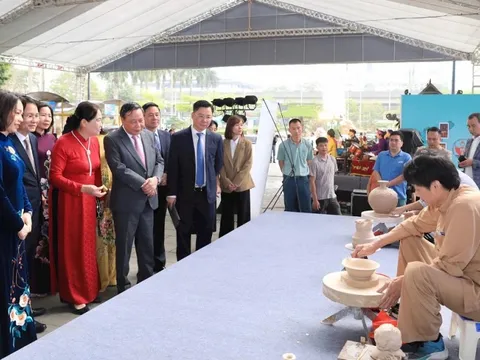 “Hiếm có địa phương nào giàu có nguồn lực văn hóa như Hà Nội”