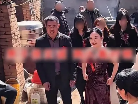 Nữ đại gia 52 tuổi bất ngờ kết hôn với nam bảo vệ 43 tuổi
