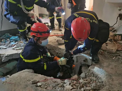 Đoàn cứu hộ, cứu nạn Việt Nam tìm thấy 1 nạn nhân trong vụ động đất ở Myanmar