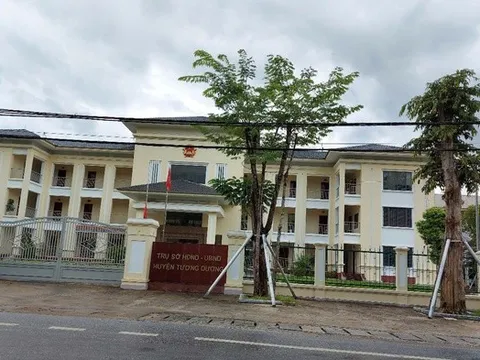 Lên mạng xã hội đòi nợ tiền “cơm tiếp khách” của Văn phòng UBND huyện
