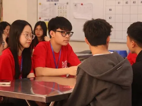 Tiếp lửa, gỡ rối cho các sĩ tử thi vào lớp 10