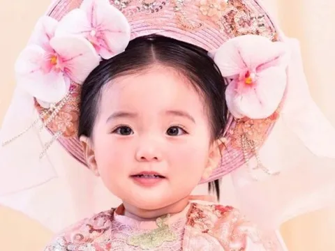 Gái út nhà Khánh Thi "biến hình" thành "em gái Bắc bling" phiên bản nhí cực đáng yêu
