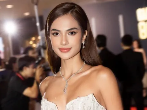 "Nàng thơ" của HIEUTHUHAI trong "Nước mắt cá sấu" sở hữu vẻ đẹp quyến rũ, sắc sảo