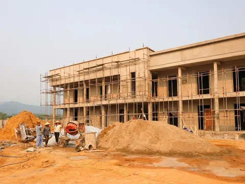 Đẩy nhanh tiến độ dự án trường nội trú hơn 80 tỷ đồng có nguy cơ chậm tiến độ