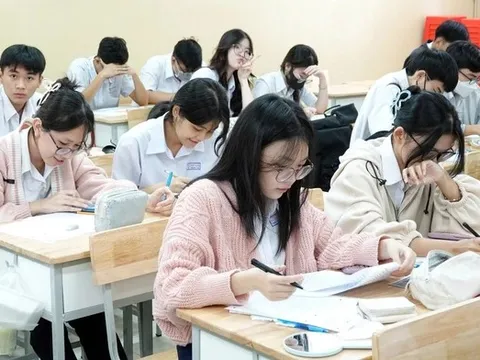 Tăng cường chỉ đạo công tác tuyển sinh THCS, THPT và quản lý dạy thêm, học thêm