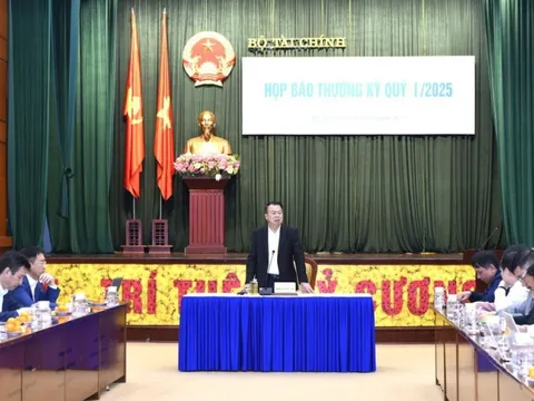 Bộ Tài chính lên tiếng về việc Hoa Kỳ tăng thuế lên hàng hóa Việt Nam