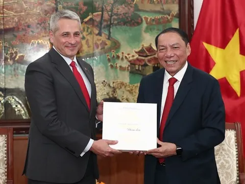 Đại sứ Belarus kỳ vọng sớm có đường bay thẳng tới Việt Nam để phát triển du lịch