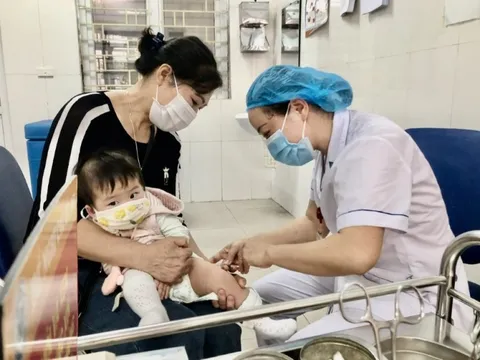 Hà Nội: Số ca mắc sởi và tay chân miệng tiếp tục gia tăng, dự báo còn diễn biến phức tạp