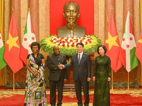 Tổng thống Burundi ấn tượng trước những thành tựu phát triển to lớn và toàn diện của Việt Nam