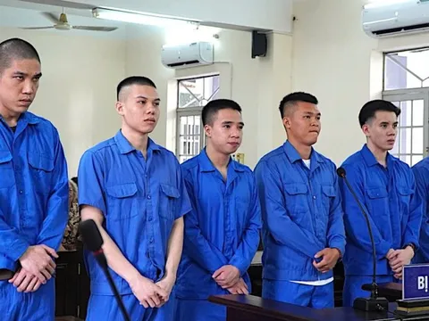 Bà Rịa-Vũng Tàu: Hoãn phiên tòa xử 6 cựu cầu thủ tham gia bán độ