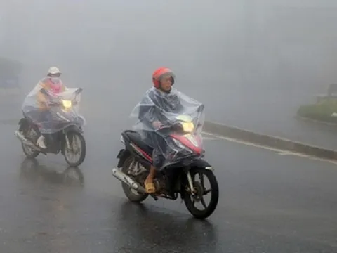 Miền Bắc đón đợt không khí lạnh "lạ thường"