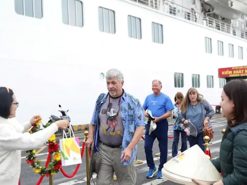 Du lịch miền Trung hút khách những tháng đầu năm