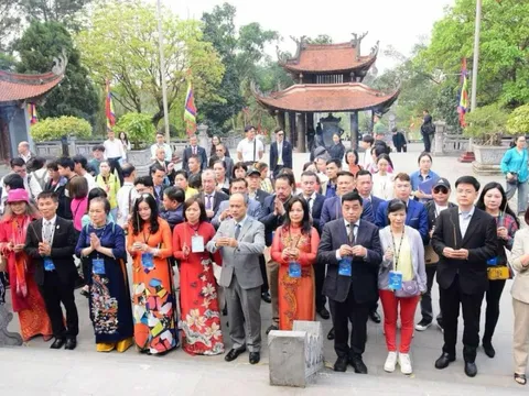 Phát huy truyền thống hướng về cội nguồn và tri ân công đức của tổ tiên