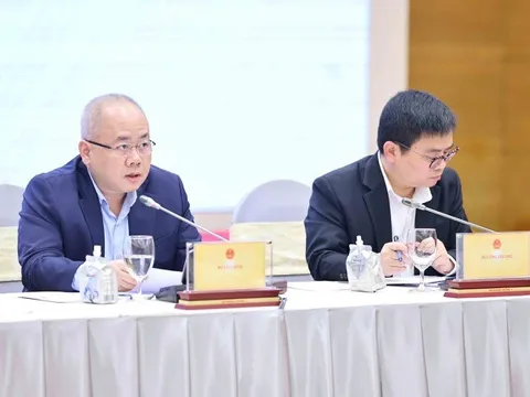 Bộ Tài chính nêu giải pháp tăng trưởng cán đích 8% cả năm