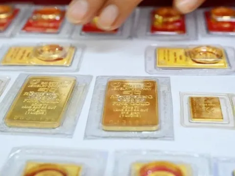 Giá vàng 7/4: Vàng miếng SJC, vàng nhẫn neo ở mức 100 triệu đồng/lượng