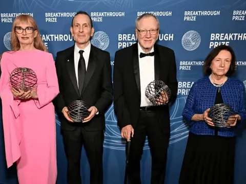 Chủ nhân Giải thưởng VinFuture được vinh danh ở Giải thưởng Breakthrough 2025