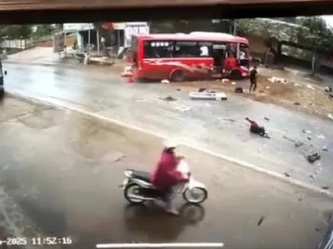 Bản tin 8/4: Thông tin mới nhất vụ xe khách va chạm xe đầu kéo làm 10 người thương vong